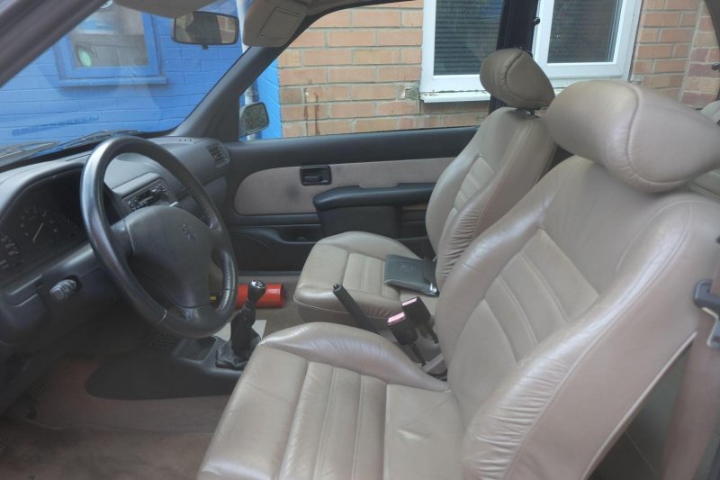 PEUGEOT 106