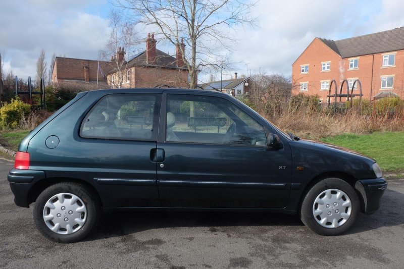 PEUGEOT 106