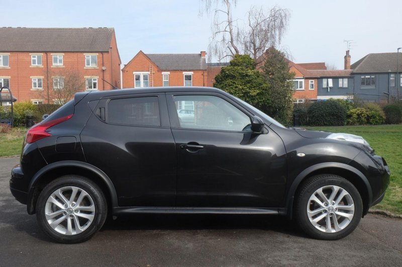 NISSAN JUKE