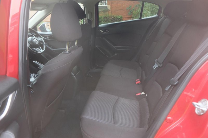 MAZDA MAZDA3