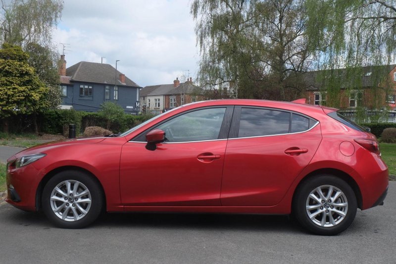 MAZDA MAZDA3