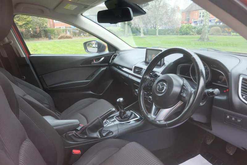 MAZDA MAZDA3