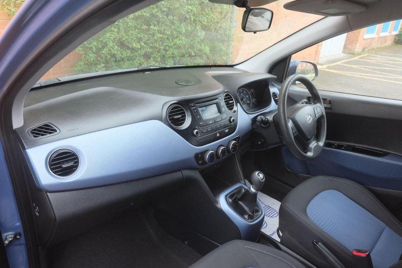 HYUNDAI I10
