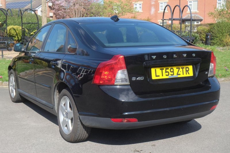 VOLVO S40