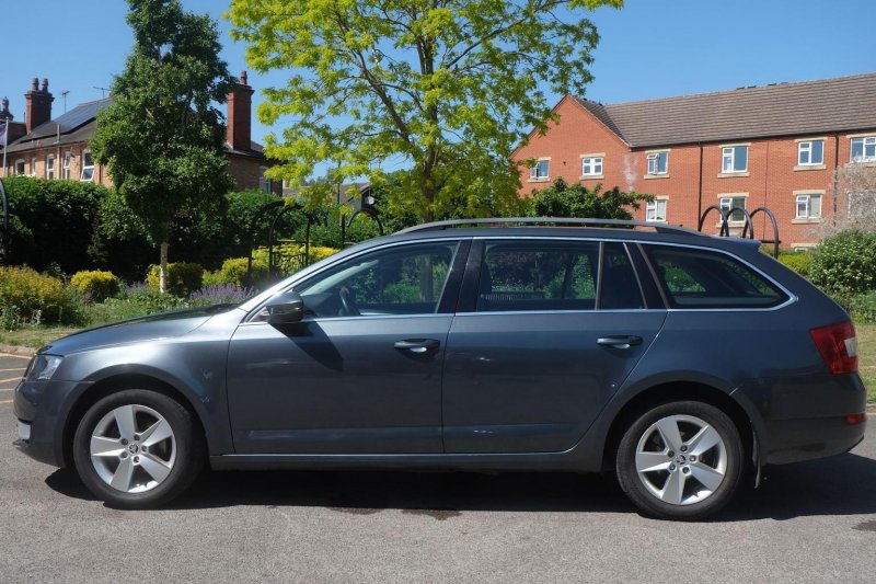 SKODA OCTAVIA