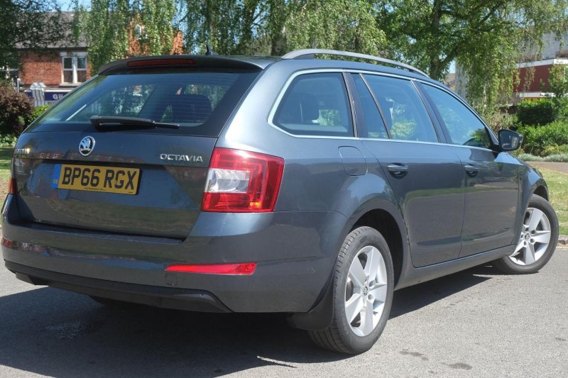 SKODA OCTAVIA