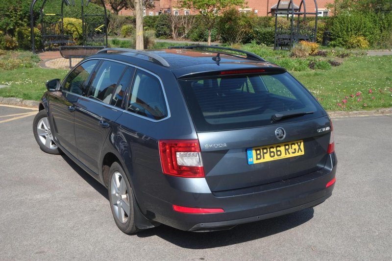 SKODA OCTAVIA