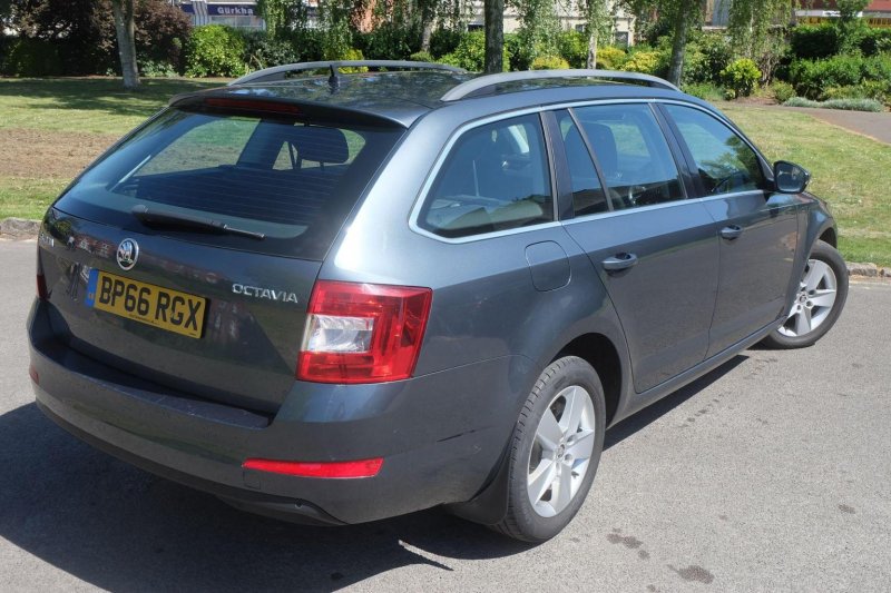SKODA OCTAVIA
