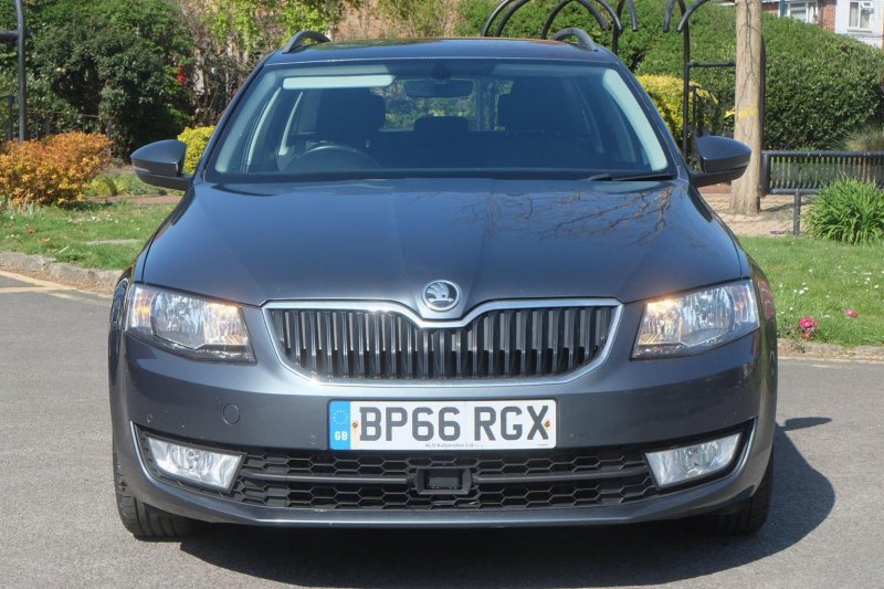 SKODA OCTAVIA