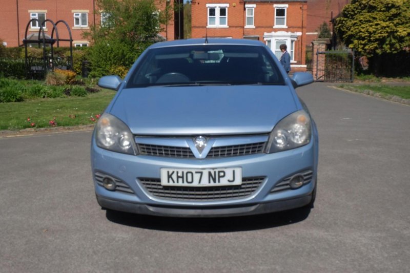 VAUXHALL ASTRA