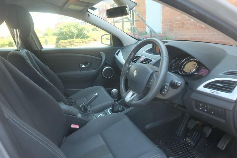 RENAULT MEGANE