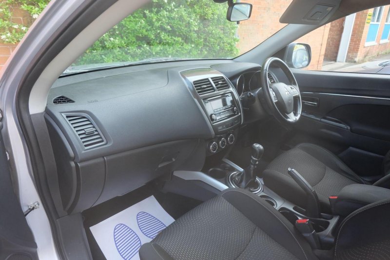 MITSUBISHI ASX